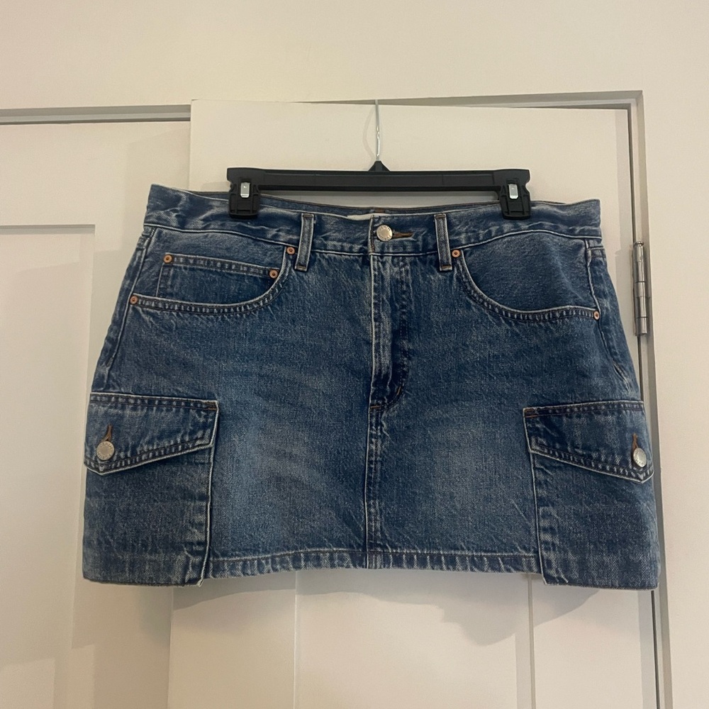 Aritzia ‘90s Denim Mini Skirt
